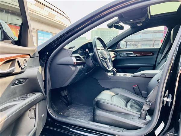 凯迪拉克CT6 2022款 28T 风尚型