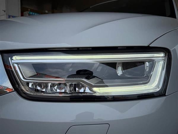奥迪Q3 2018款 30周年年型 30 TFSI 时尚型