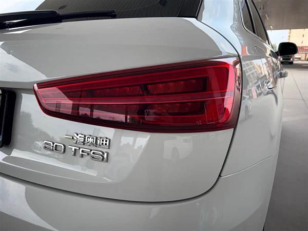 奥迪Q3 2018款 30周年年型 30 TFSI 时尚型