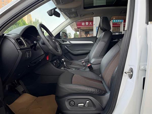 奥迪Q3 2018款 30周年年型 30 TFSI 时尚型