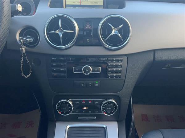 奔驰GLK级 2015款 GLK 260 4MATIC 动感型 极致版