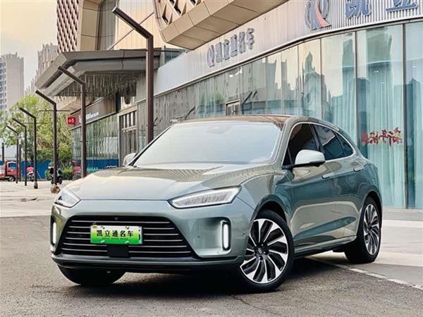 问界M5 2022款 增程四驱性能版
