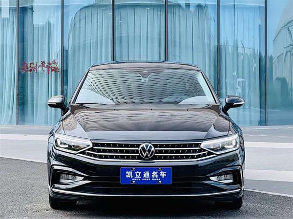 迈腾 2023款 200万辆纪念版 330TSI DSG豪华型