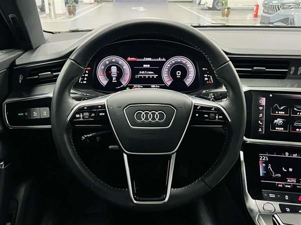 奥迪A6L 2019款 45 TFSI 臻选动感型