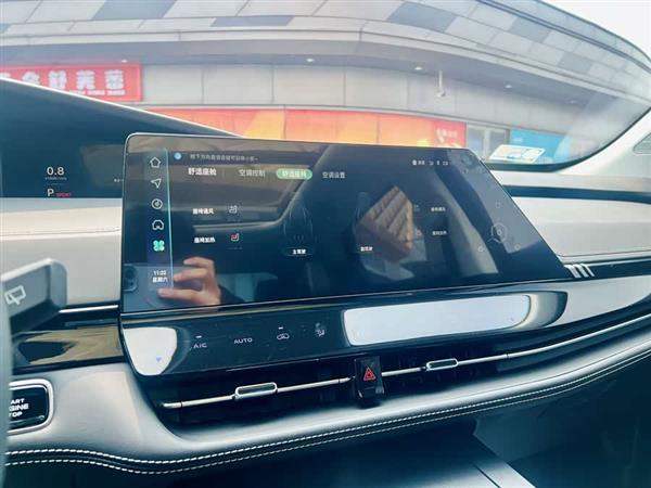 长安UNI-K 2024款 2.0T 两驱悦享型