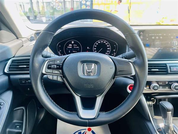 雅阁 2022款 260TURBO 豪华版