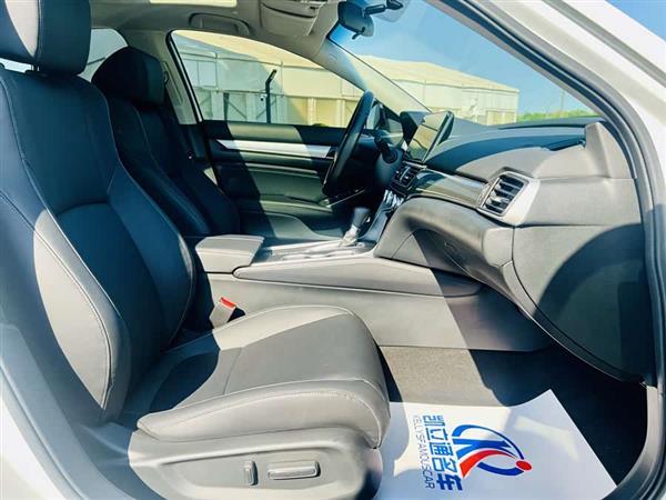 雅阁 2022款 260TURBO 豪华版
