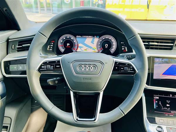 奥迪A6L 2022款 40 TFSI 豪华动感型
