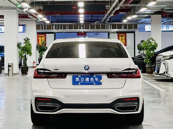 宝马7系 2022款 740Li xDrive 行政型 M运动套装