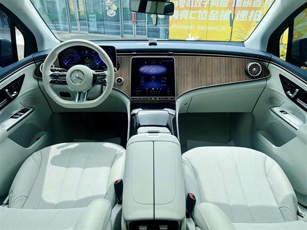 奔驰EQE SUV 2023款 350 4MATIC 先锋版