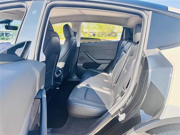 Model Y 2023款 后轮驱动版