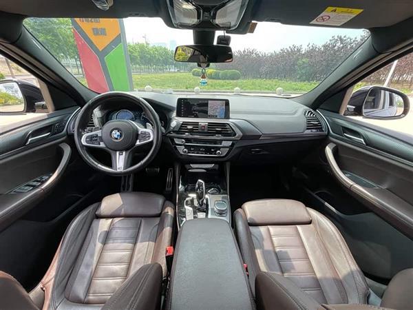 宝马X4 2019款 xDrive25i M越野套装