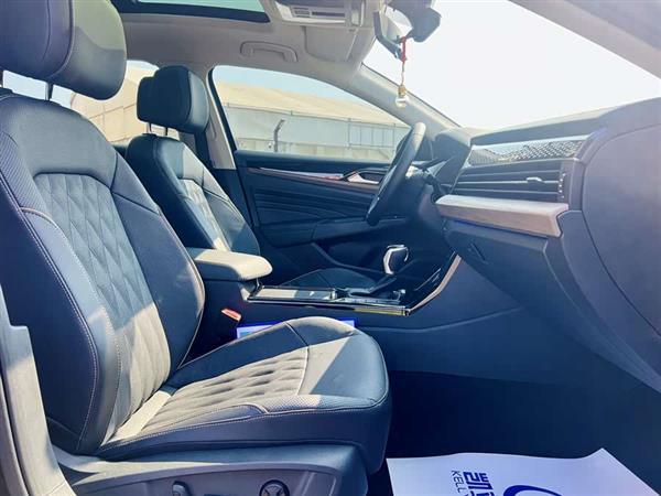 帕萨特 2021款 330TSI 豪华版