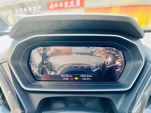 奥迪Q4 e-tron 2022款 50 e-tron quattro 创境版