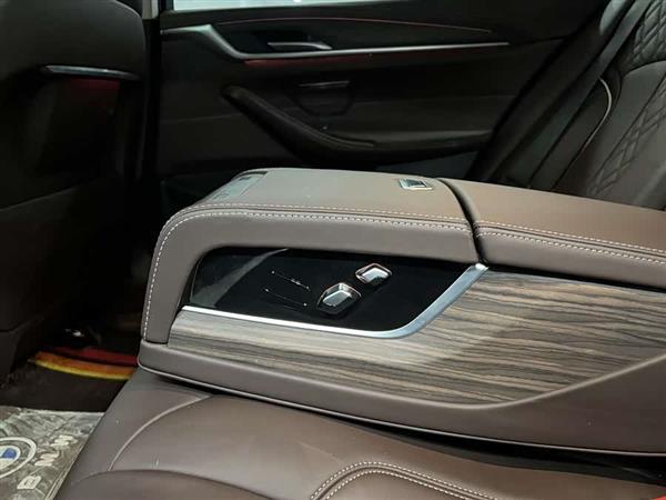 宝马5系 2020款 530Li 领先型 豪华套装