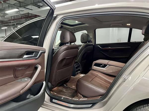 宝马5系 2020款 530Li 领先型 豪华套装
