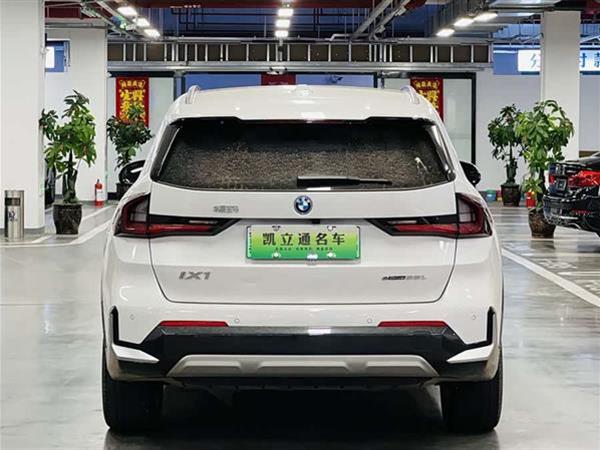 宝马iX1 2023款 eDrive25L X设计套装