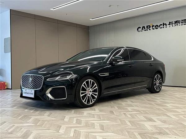 捷豹XFL 2024款 2.0T P250 两驱尊享豪华版