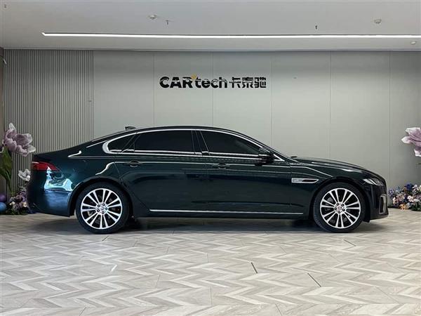 捷豹XFL 2024款 2.0T P250 两驱尊享豪华版
