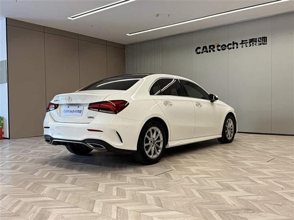 奔驰A级 2019款 改款 A 200 L 运动轿车