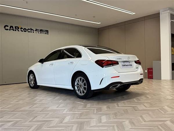 奔驰A级 2019款 改款 A 200 L 运动轿车