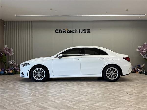 奔驰A级 2019款 改款 A 200 L 运动轿车