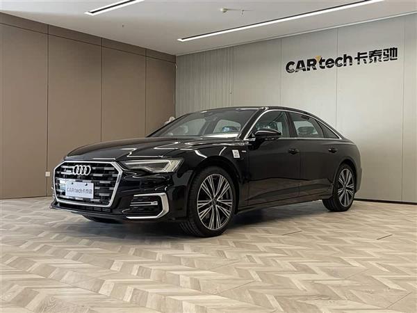 奥迪A6L 2025款 45 TFSI quattro 臻选动感型
