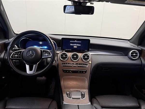 奔驰GLC 2022款 GLC 260 L 4MATIC 豪华型
