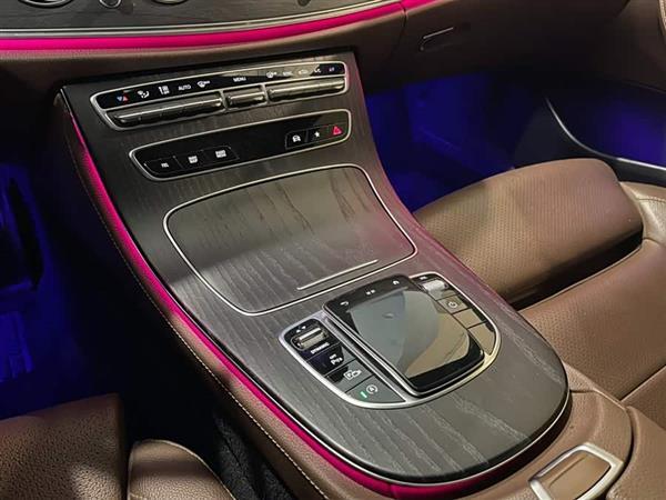 奔驰E级 2021款 E 260 L 运动型