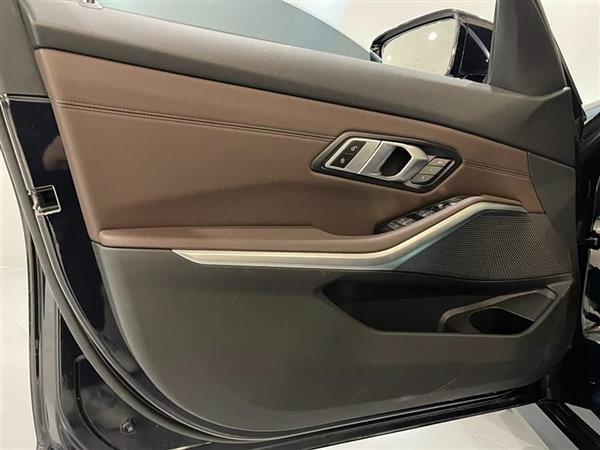 宝马3系 2023款 320Li M运动套装