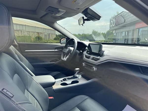 天籁 2021款 2.0L XL 舒适版