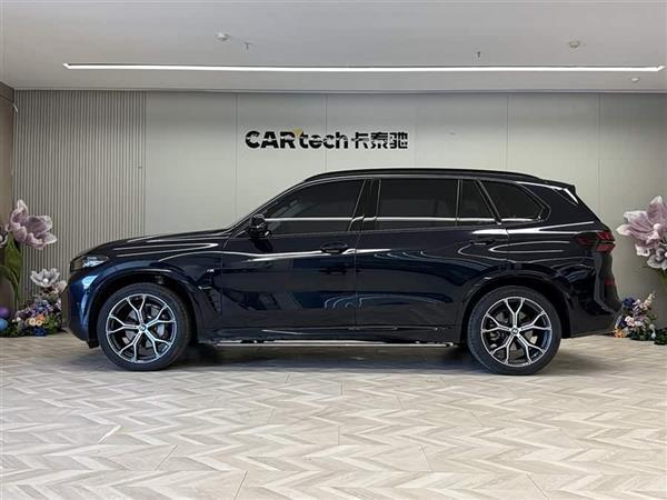 宝马X5 2023款 xDrive 30Li 尊享型M运动曜夜套装