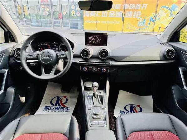 奥迪Q2L 2020款 35 TFSI 时尚动感型