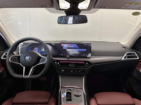 宝马i3 2025款 eDrive 35 L