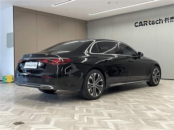 奔驰E级 2025款 改款 E 300 L 豪华型