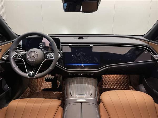 奔驰E级 2025款 改款 E 300 L 豪华型