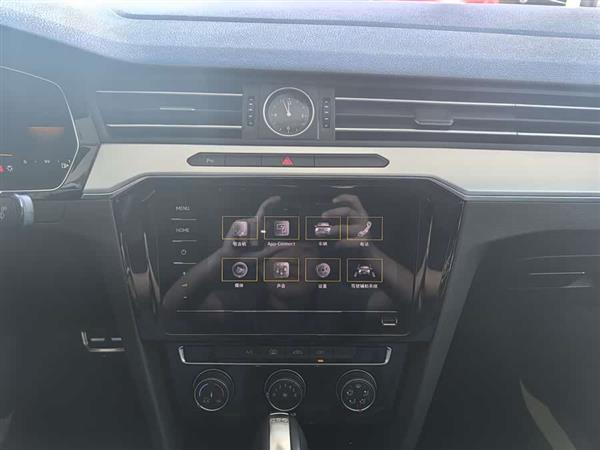 迈腾 2024款 200万辆众享款 280TSI DSG舒适型
