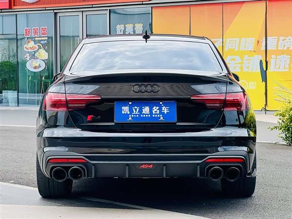 奥迪S4 2023款 S4 3.0TFSI