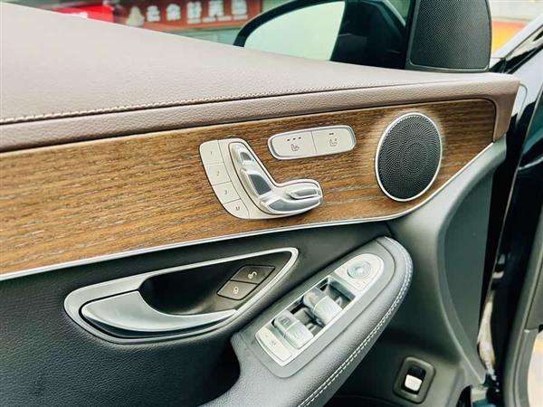 奔驰GLC 2022款 GLC 300 L 4MATIC 动感型臻藏版
