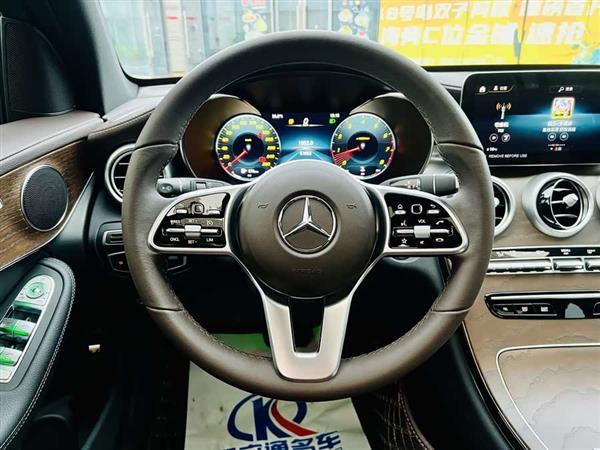 奔驰GLC 2022款 GLC 300 L 4MATIC 动感型臻藏版