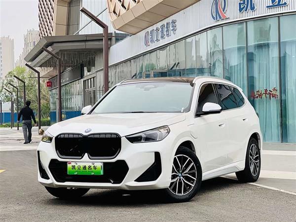 宝马iX1 2023款 eDrive25L M运动套装