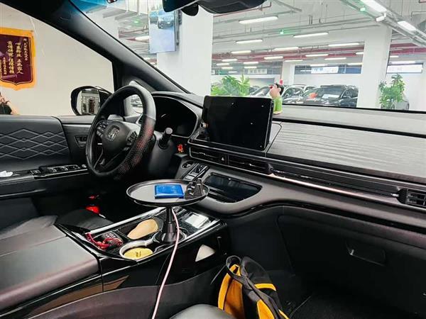 艾力绅 2024款 2.0L e:HEV 豪华版