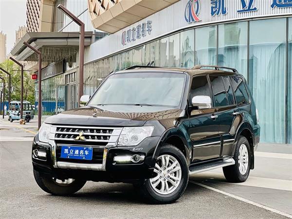 帕杰罗(进口)V97 2018款 3.8L 中东版