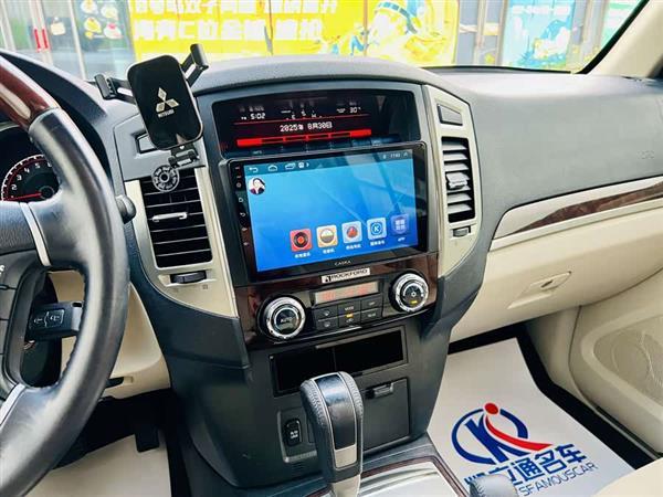 帕杰罗(进口)V97 2018款 3.8L 中东版