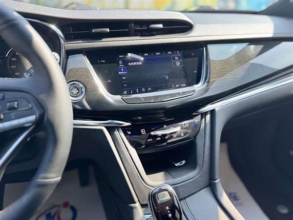 凯迪拉克XT6 2022款 2.0T 六座四驱豪华型