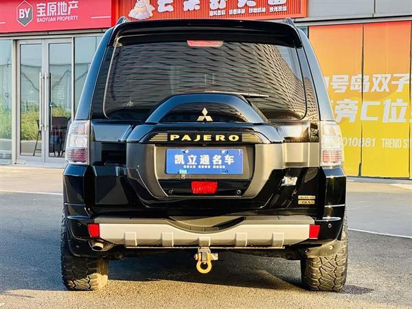 帕杰罗(进口)V97 2018款 3.8L 中东版