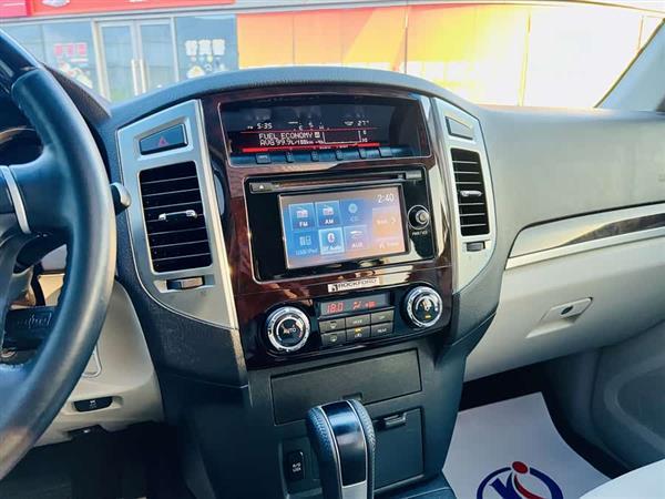 帕杰罗(进口)V97 2018款 3.8L 中东版