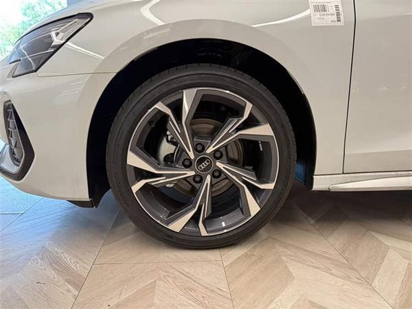 奥迪A3 2025款 Sportback 35TFSI 飞驰尊享型