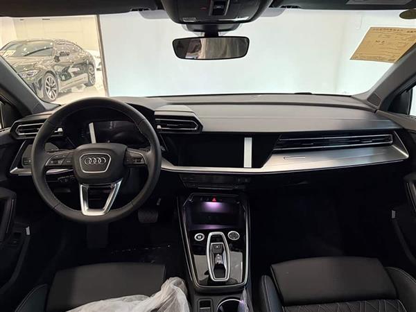 奥迪A3 2025款 Sportback 35TFSI 飞驰尊享型