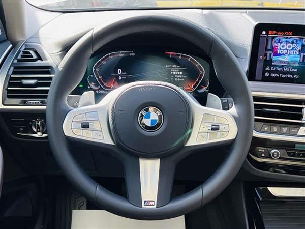 宝马X3 2023款 xDrive30i 领先型 M曜夜套装